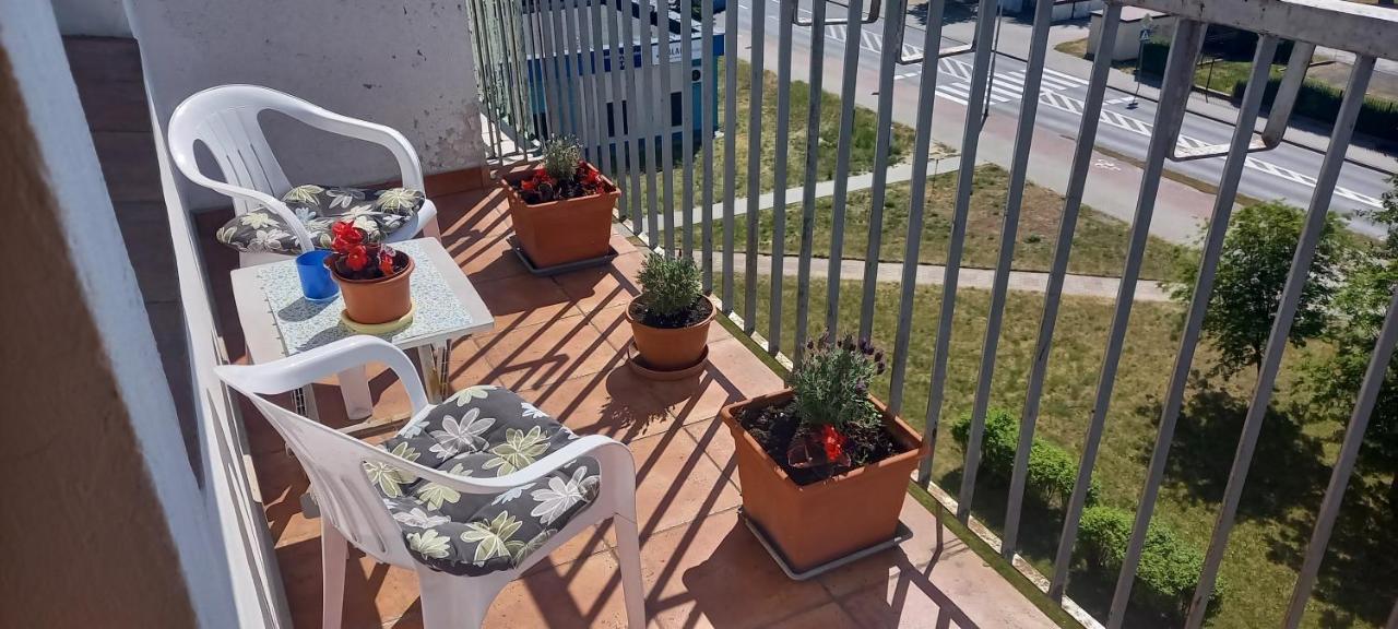 Ferienwohnung Apartament Fileo Koszalin Exterior foto